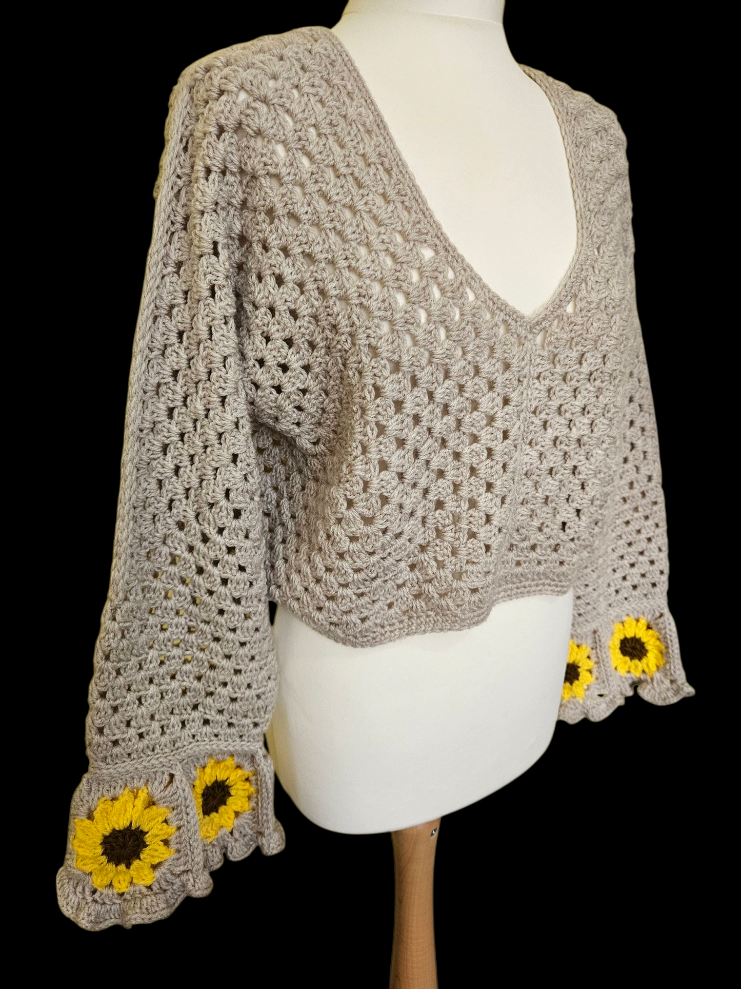 Crochet cropped V neck Sunflower sweater