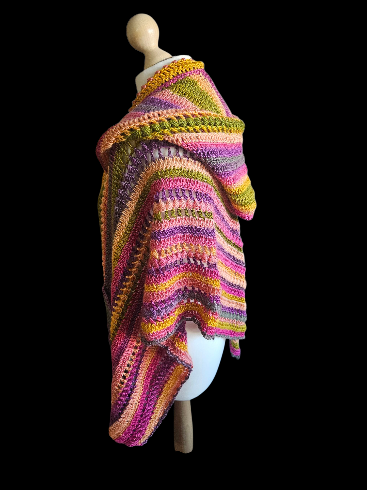 Hooded pocket shawl