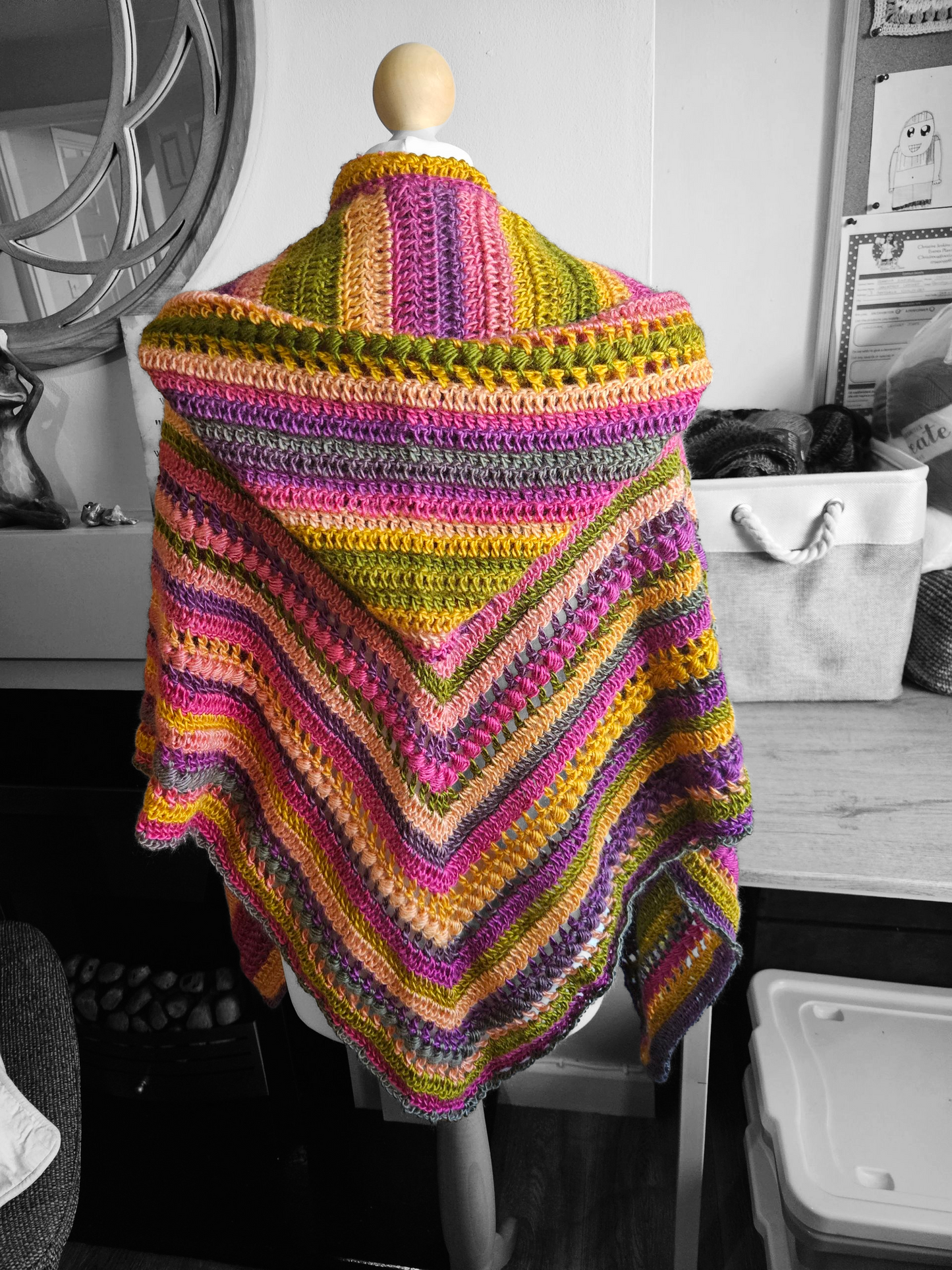 Hooded pocket shawl