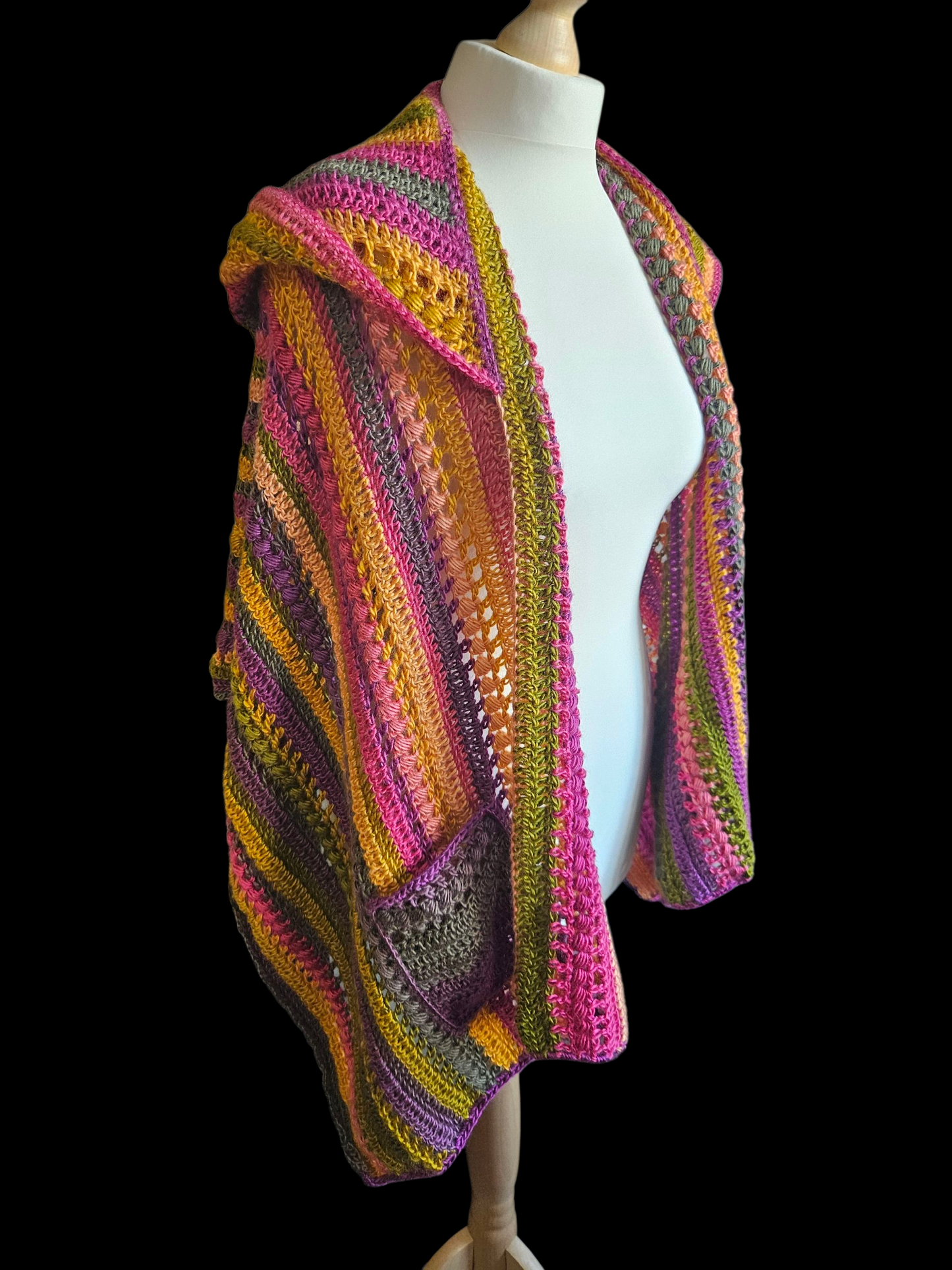 Hooded pocket shawl