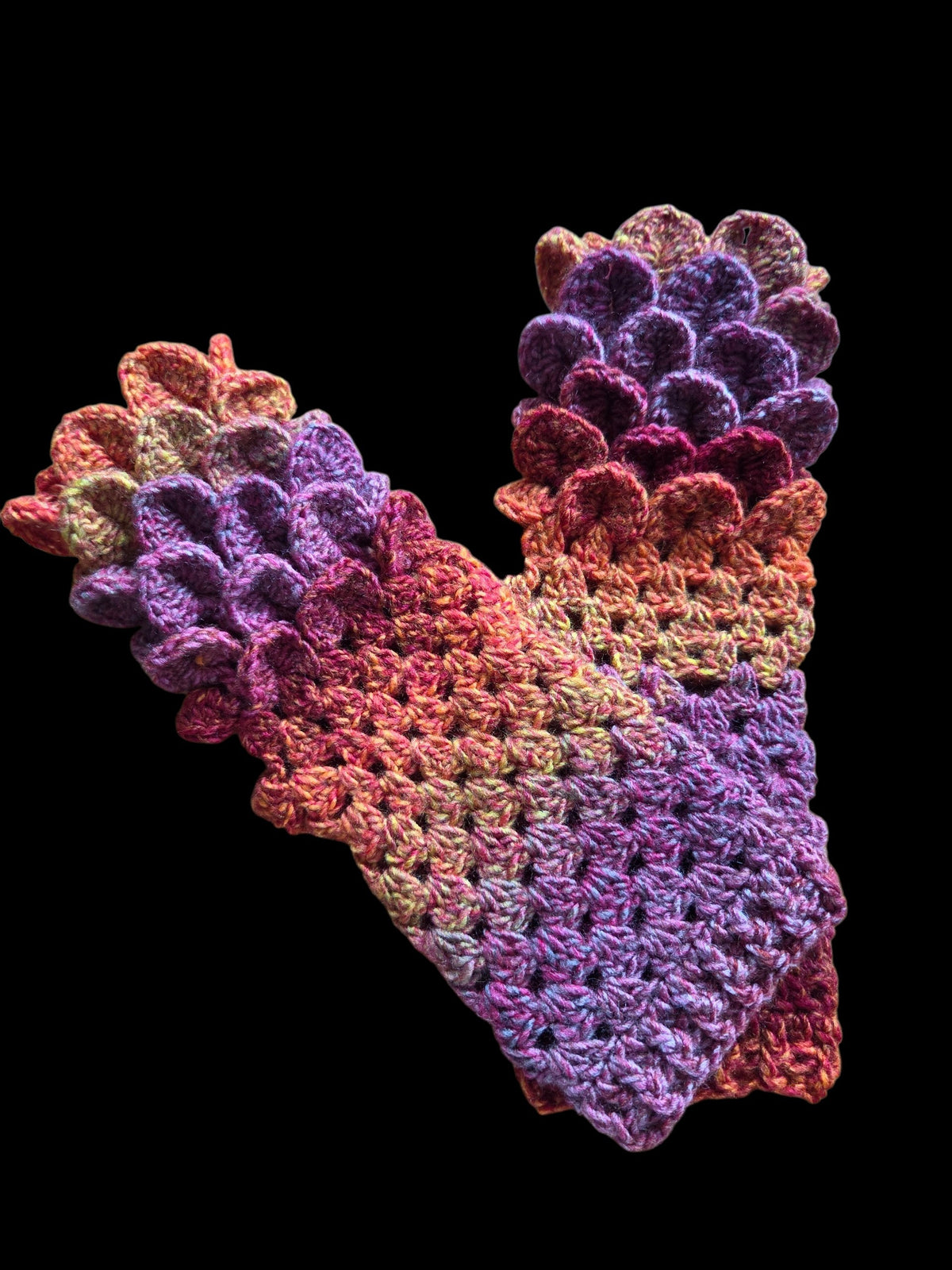 Fingerless Dragonscale gloves